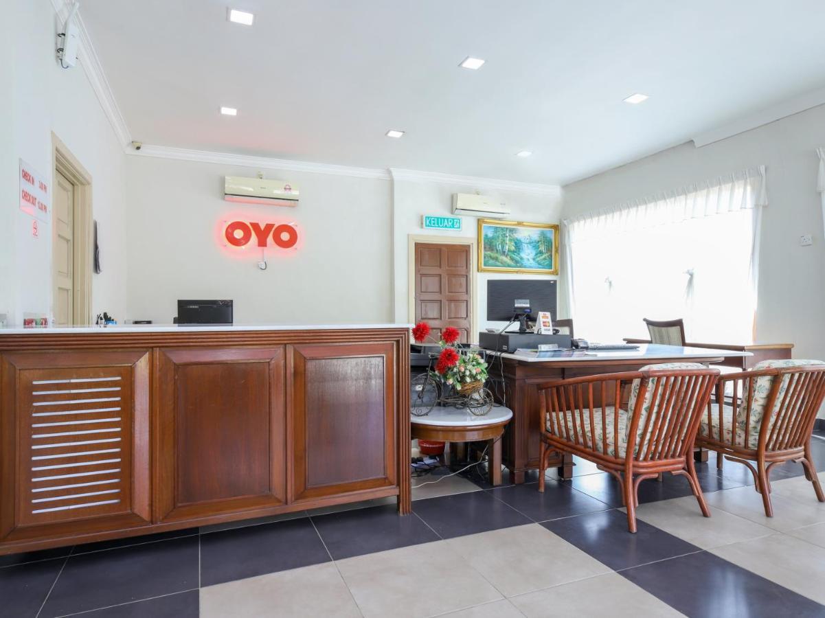 Oyo 89679 Dream Garden Resort Ayer Hangat Экстерьер фото